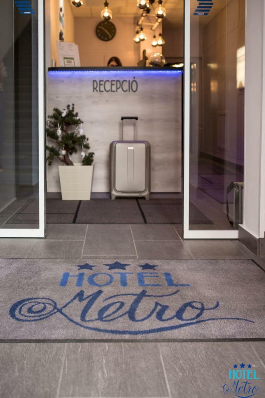 Hotel Metro Budapest Bagian luar foto