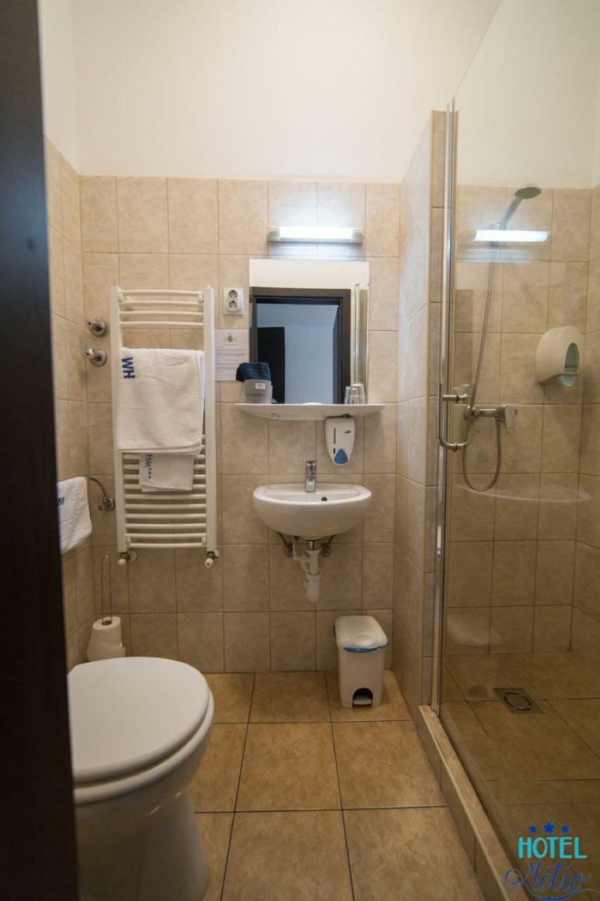 Hotel Metro Budapest Bagian luar foto